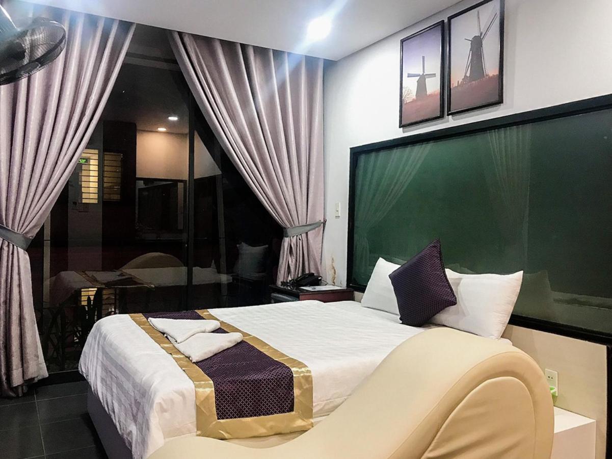 Khách sạn Duc Dat Quang Trung 2*